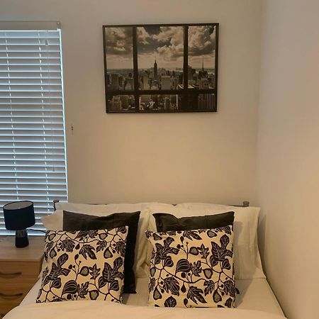 Central Stratford Cozy Double Room Лондон Экстерьер фото