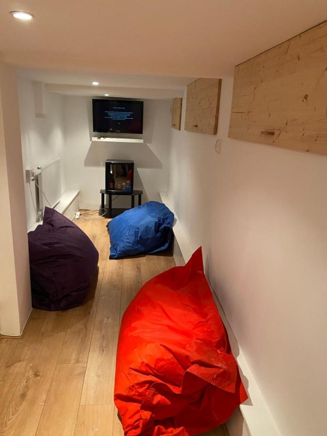 Central Stratford Cozy Double Room Лондон Экстерьер фото