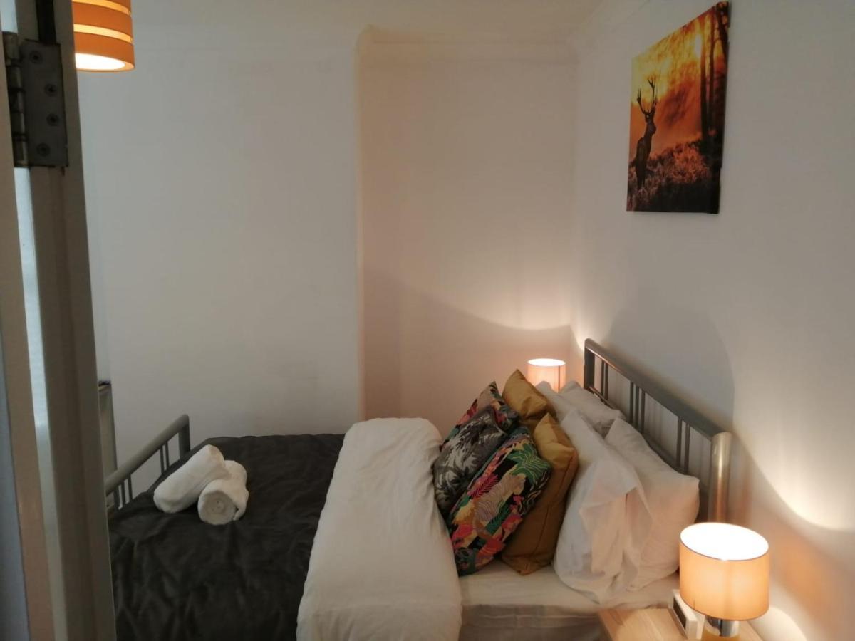 Central Stratford Cozy Double Room Лондон Экстерьер фото