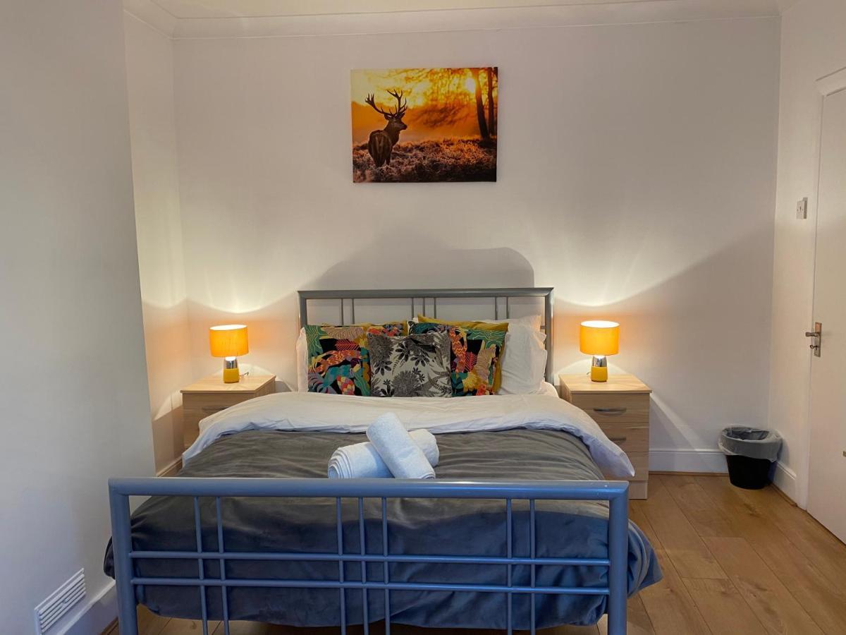 Central Stratford Cozy Double Room Лондон Экстерьер фото