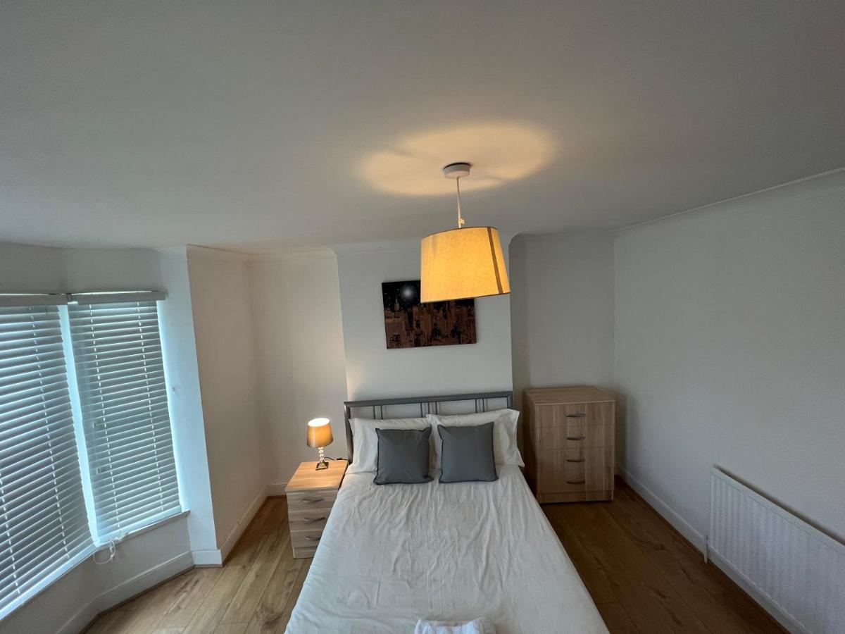 Central Stratford Cozy Double Room Лондон Экстерьер фото