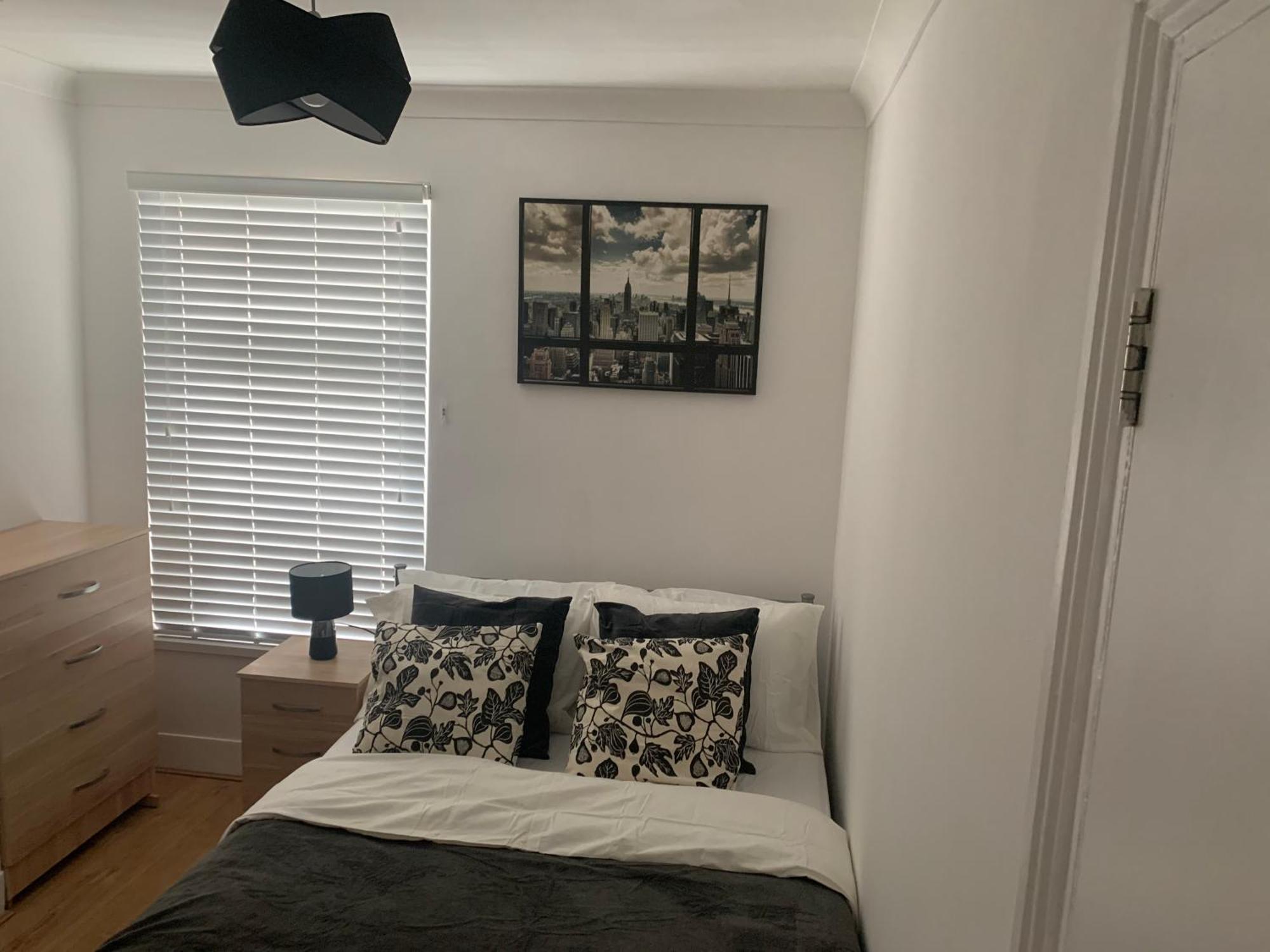 Central Stratford Cozy Double Room Лондон Экстерьер фото