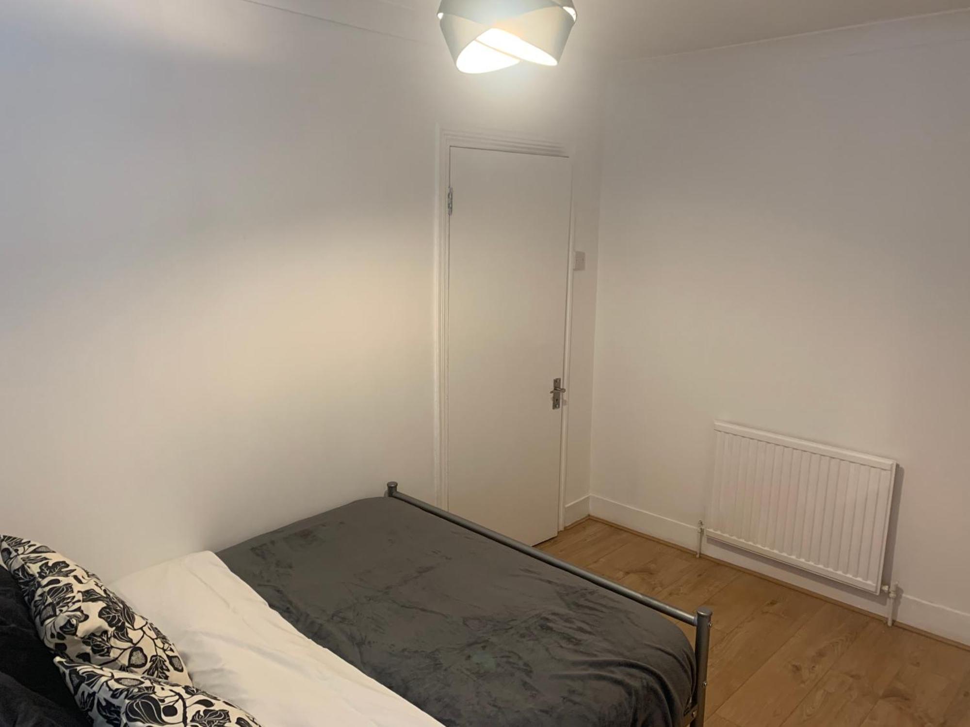 Central Stratford Cozy Double Room Лондон Экстерьер фото