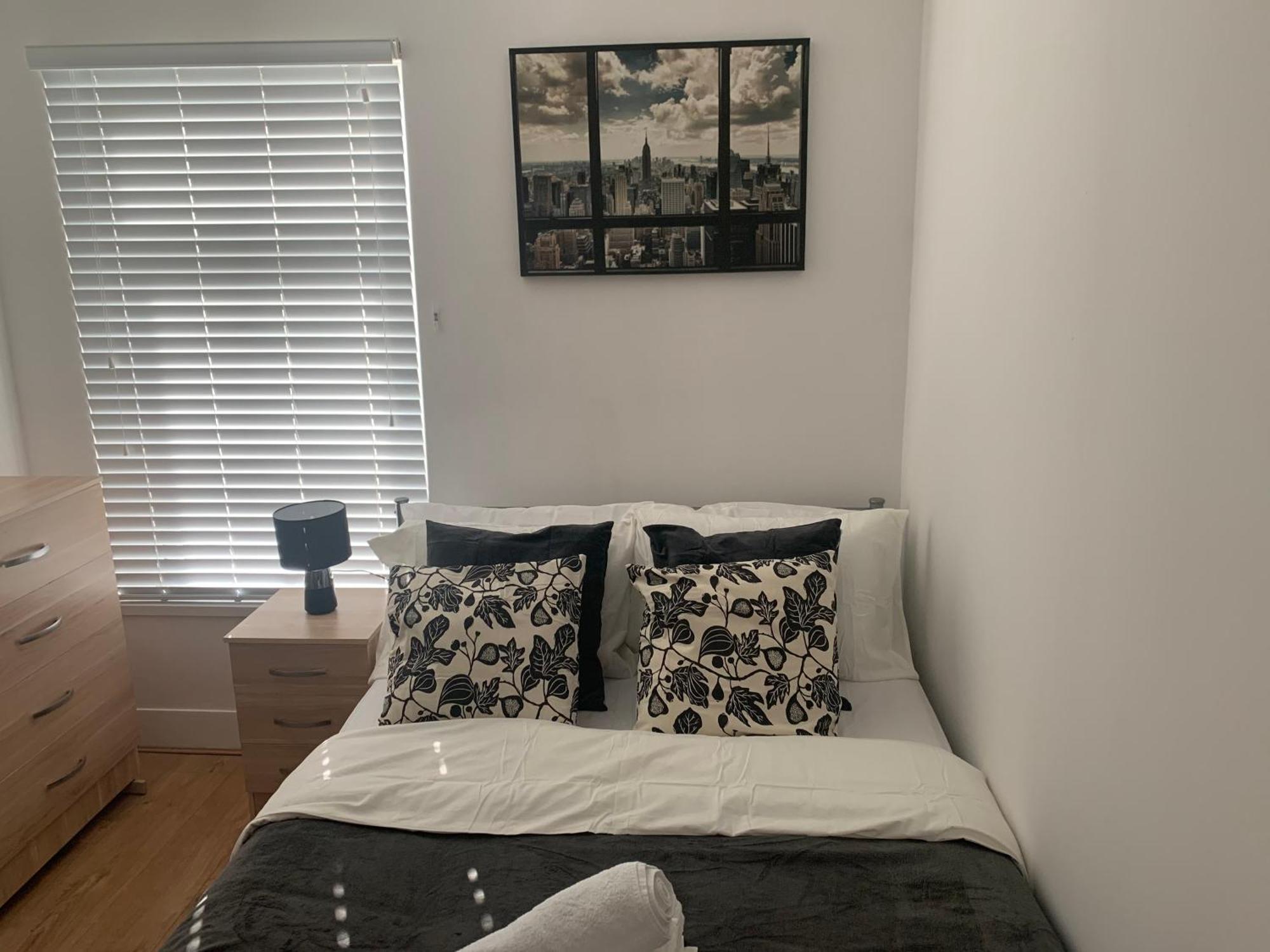 Central Stratford Cozy Double Room Лондон Экстерьер фото